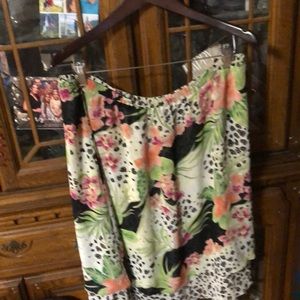 2 piece handkerchief blouse with a reversible skirt size 20W